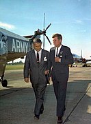 18 May 1963: Wernher von Braun with president John F. Kennedy at RSA