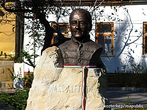 Albert Wass statue in Budakeszi, Hungary (2008)