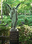 Kindergrab mit einem Engel von Adolf Lehnert