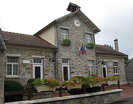 The town hall in Pamfou