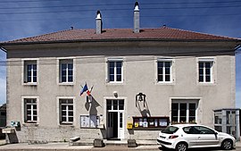 The town hall in Bief-du-Fourg