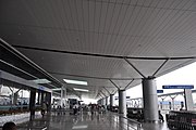 Departure drop-off area at Terminal 2