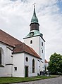 St.-Nikolai-Kirche freistehend auf dem Kirchplatz (Blick von NO)