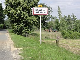 The road into Braye-en-Thiérache