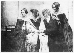Tochter Friederike, Ehefrau Johanna, Friedrich Wilhelm und Tochter Johanna Louise, Daguerreotypie um 1842