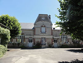 The town hall and school of Viel-Arcy