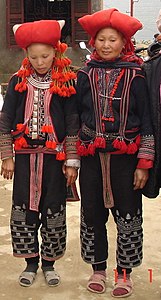 Dao women in traditional costumes
