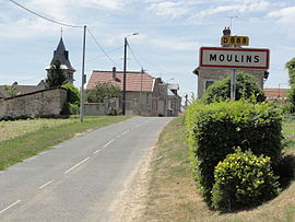 The road into Moulins