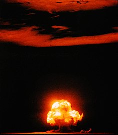 The center area of Aeby's color Anscochrome photograph of the "Trinity" explosion.[7]