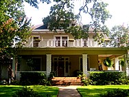 Bliss-Hoyer House, built by Abel and Nettie Bliss, was later the home of Ewald Max Hoyer, the first mayor of Bossier City, who continued to reside in Shreveport.