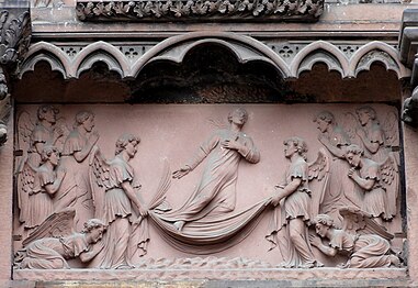 Lintel decoration – Mary ascends to Heaven