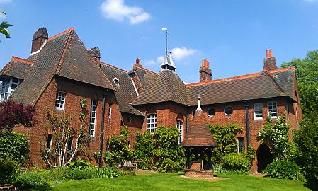 Red House in Bexleyheath (London) by William Morris and Philip Webb (1859)