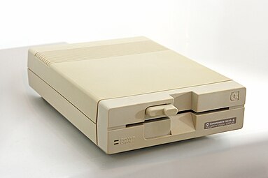 Commodore 1541-II floppy drive