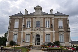 The town hall of Fontaine-Guérin