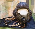 Roald Dahls RAF Fliegerhaube aus dem Zweiten Weltkrieg, mit Sauerstoffmaske und Kommunikationsmitteln