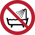 P026: Verbot, dieses Gerät in der Badewanne, Dusche oder über mit Wasser gefülltem Becken zu benutzen