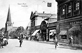 1910: am späteren Standort der Lichtburg befand sich das 1904 eröffnete Städtische Museum