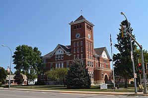 Das Wright County Courthouse in Clarion, seit 1981 im NRHP gelistet[1]