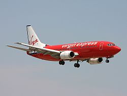 Boeing 737-300 der Virgin Express