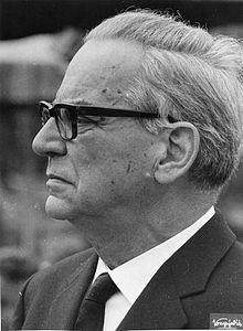 Side view of a bespectacled man (Ivo Andric)