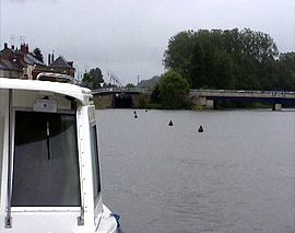 River Aron in Cercy-la-Tour