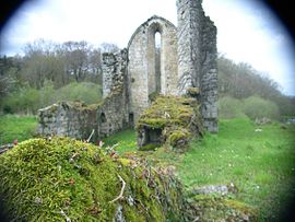 The remains of the chapel in Saint-Moreil