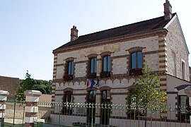 The town hall in Videlles