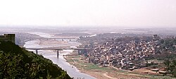 Blick auf Jammu und den Fluss Tawi