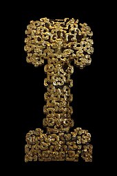 Ancient Chinese cast openwork dagger hilt, 6th–5th centuries BC, gold, British Museum[104]