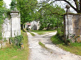 Entrance of the château d'Ourches