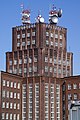 Das Postscheckamt Breslau (Entwurf von Lothar Neumann, erbaut 1927–1929) war das erste Hochhaus in Europa östlich von Berlin.