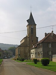 The church and surroundings in Malandry