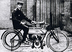 Rem Fowler on the Peugeot-engined Norton, winner of the twin-cylinder race
