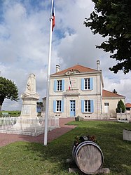 Town hall and war memorial
