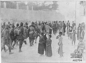 Ottoman prisoners march through Nablus