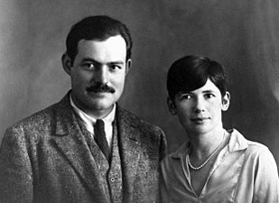 Ernest Hemingway with his second wife, Pauline (1927)