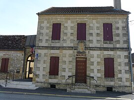 The town hall in Saint-Germain-et-Mons