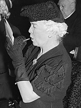 Extravagante Damenkappe (USA, 1938)