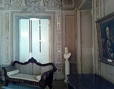 Throne Room details and a bust of Emperor Pedro II. On the wall at the right side of the picture, a portrait of King John VI