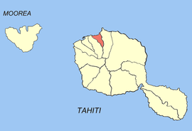 Location of the commune (in red) within the Windward Islands. The atoll of Tetiaroa lies outside of the map.