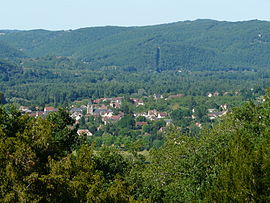 A general view of Saint-Julien-de-Lampon