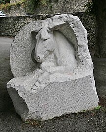 Winner of a previous sculpture and marble festival, exhibited near the Garonne river
