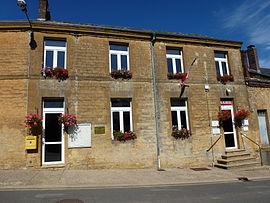 The town hall in Vaux-Villaine