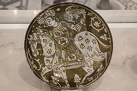 Luster painted large dish, Fatimid era