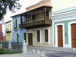 Häuserzeile in Puerto Cabello
