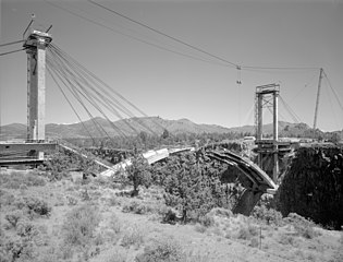 Aufbau der Brücke, Blick nach Südosten