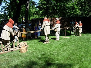 Public demonstration of historical ropemaking technique