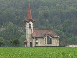 Vuiteboeuf village church