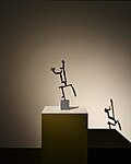 Ballarina amb margarida, (Danseuse à la marguerite), 1937, wrought iron, 48,3 x 29,2 x 10 cm, Institut Valencià d'Art Modern