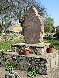 War memorial in Barnin